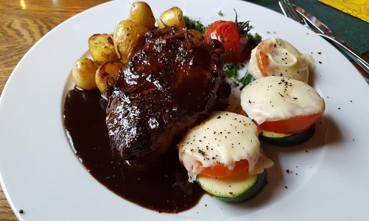 Gutsrestaurant Saalhäuser Weinstuben